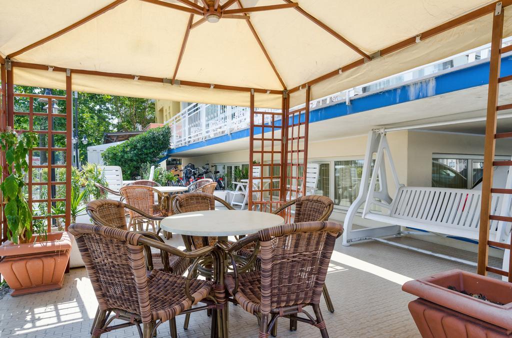 Hotel Los Angeles - Fronte Mare Riccione Eksteriør bilde