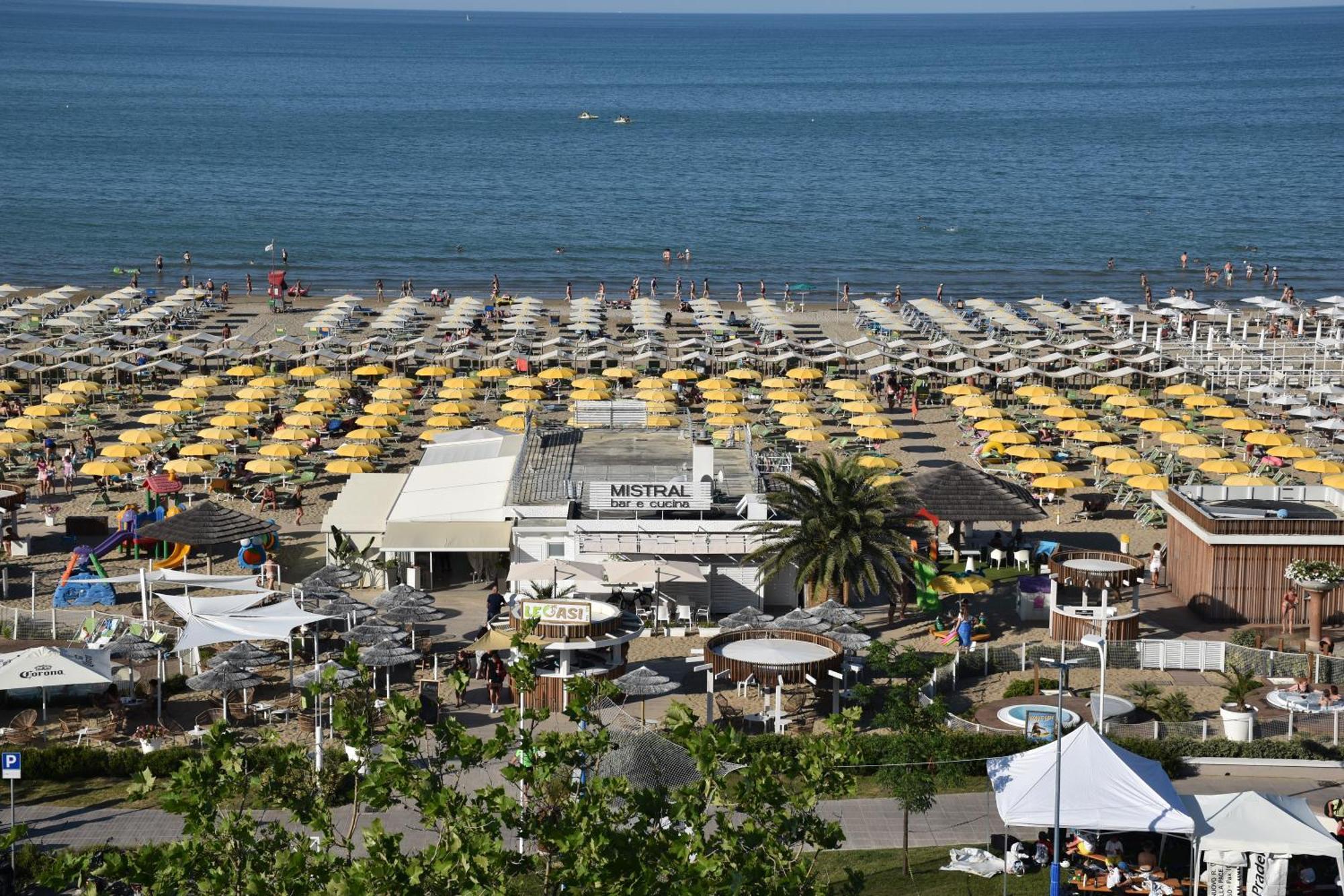 Hotel Los Angeles - Fronte Mare Riccione Eksteriør bilde